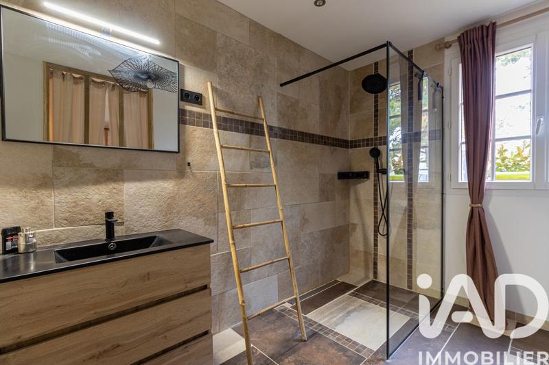 Maison - 138 m² - 6 pièces