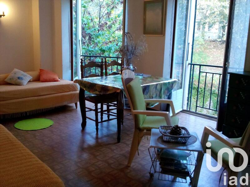 Maison de ville - 270 m² - 8 pièces