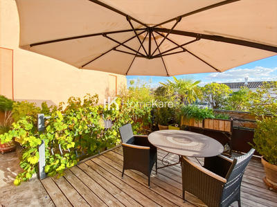 Maison - 93 m² - 4 pièces