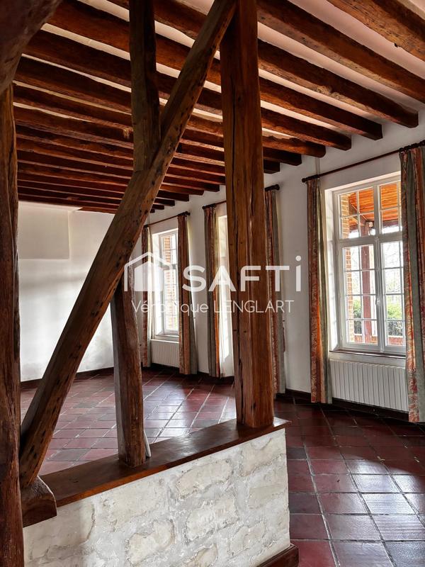 Maison - 275 m² - 8 pièces