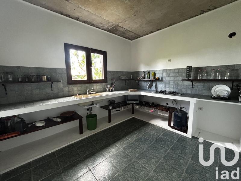 Maison - 200 m² - 5 pièces