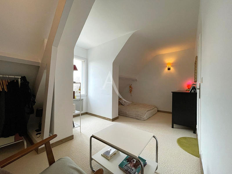 Maison - 165 m² - 7 pièces