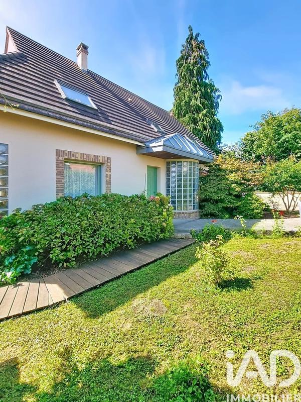 Maison - 186 m² - 7 pièces