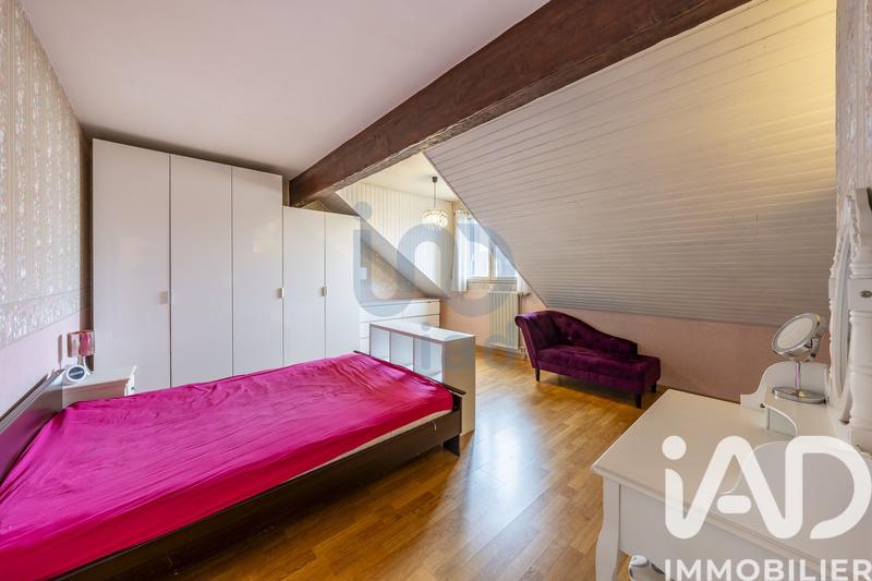 Maison - 95 m² - 5 pièces