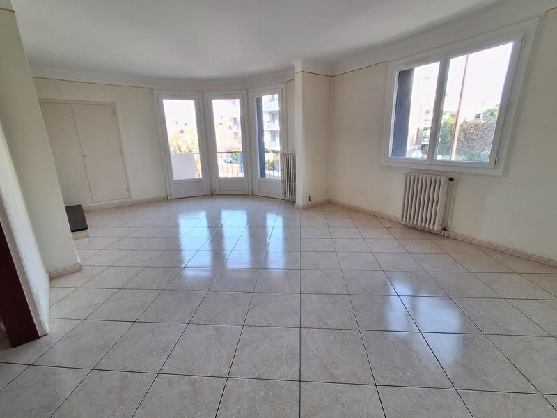 Immeuble - 230 m² - 12 pièces