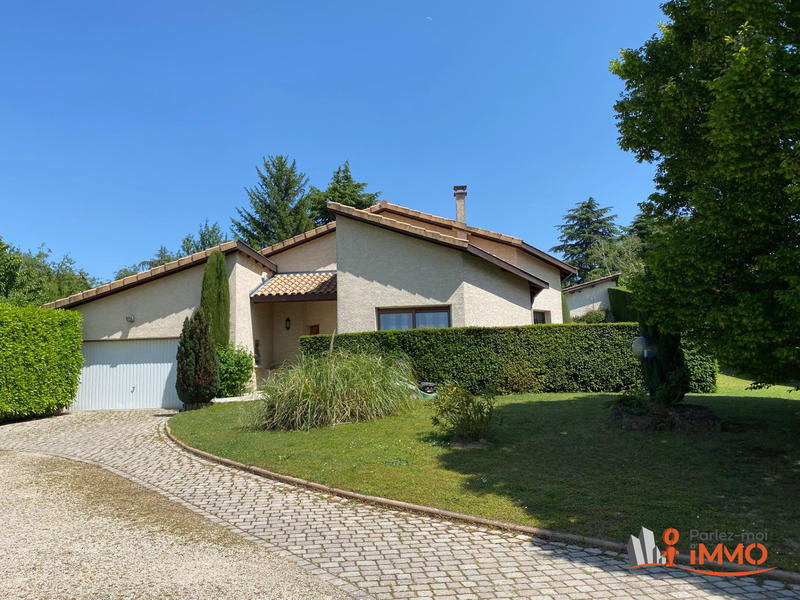 Maison - 160 m² - 5 pièces