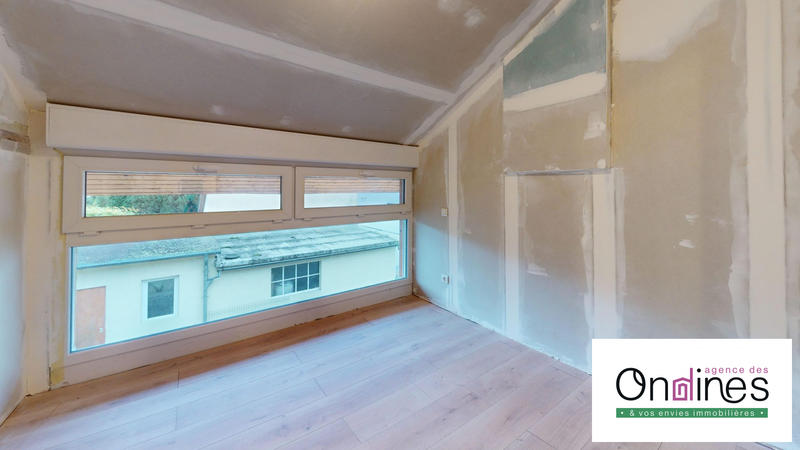 Appartement - 169 m² - 5 pièces