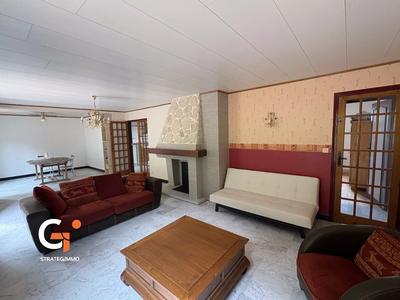 Maison - 206 m² - 7 pièces