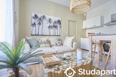 Chambre - 13 m² - 1 pièce