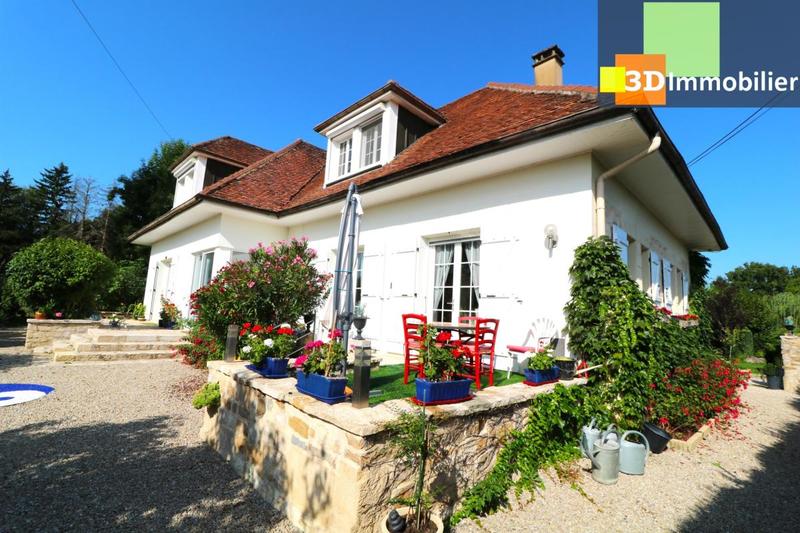 Maison - 290 m² - 8 pièces