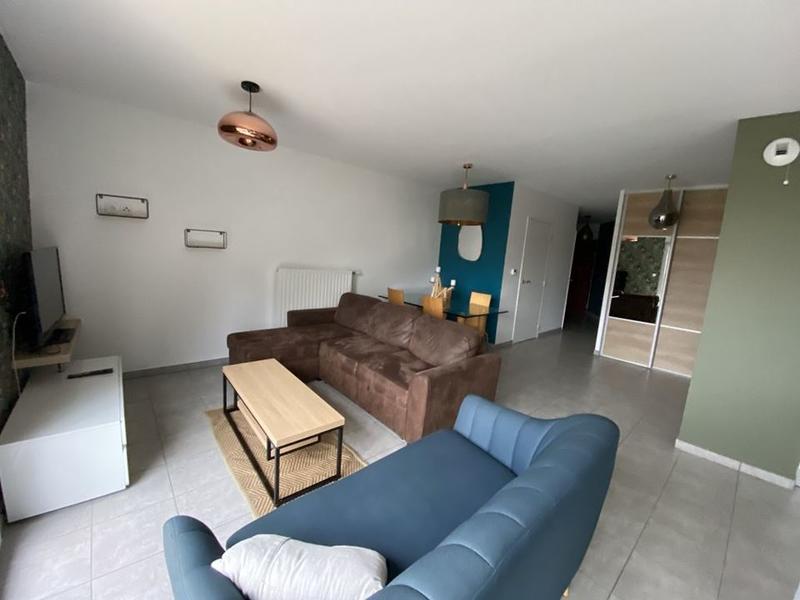 Appartement - 90 m² - 4 pièces