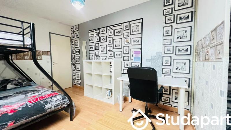 Chambre - 14 m² - 1 pièce