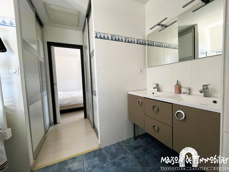 Maison - 185 m² - 7 pièces