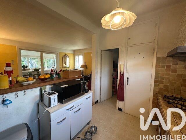 Maison - 93 m² - 4 pièces