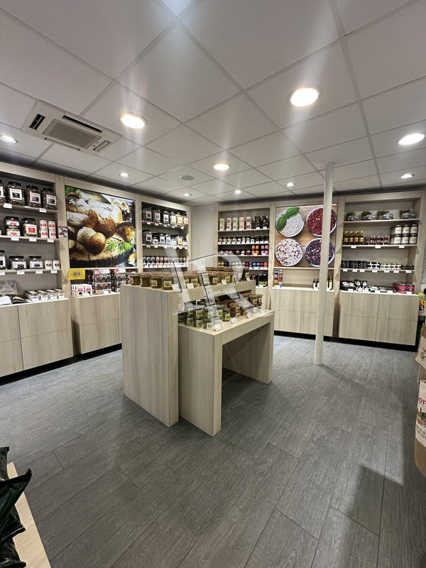 Fonds de commerce - Local commercial - 120 m²
