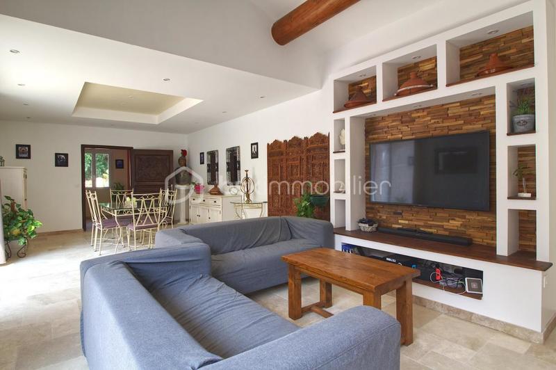 Villa - 170 m² - 6 pièces