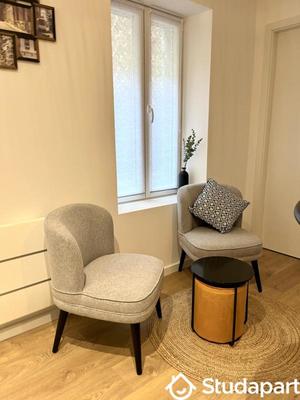 Chambre - 10 m² - 1 pièce