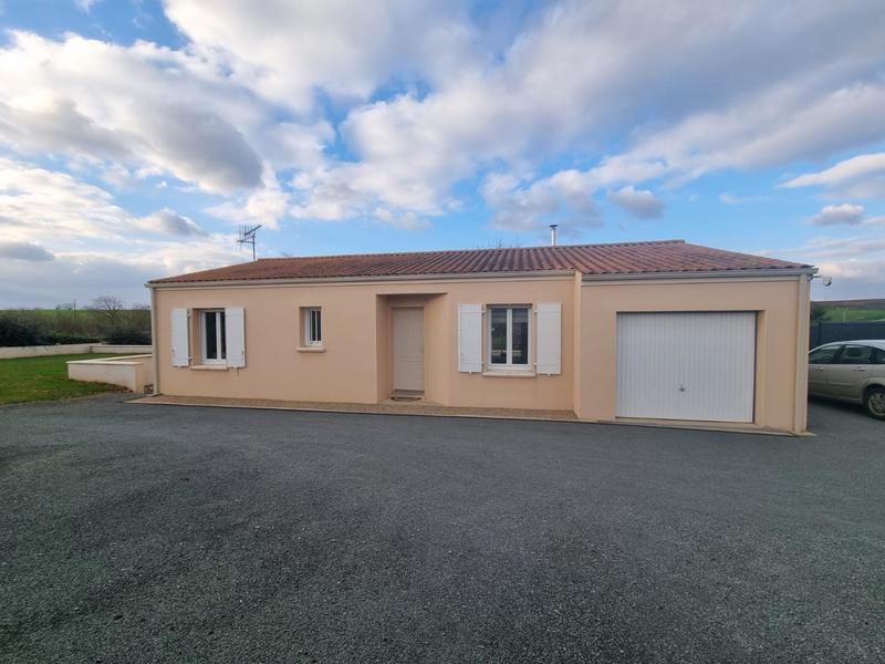 Maison - 93 m² - 4 pièces