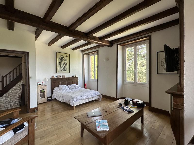 Maison de maîtres - 415 m² - 10 pièces