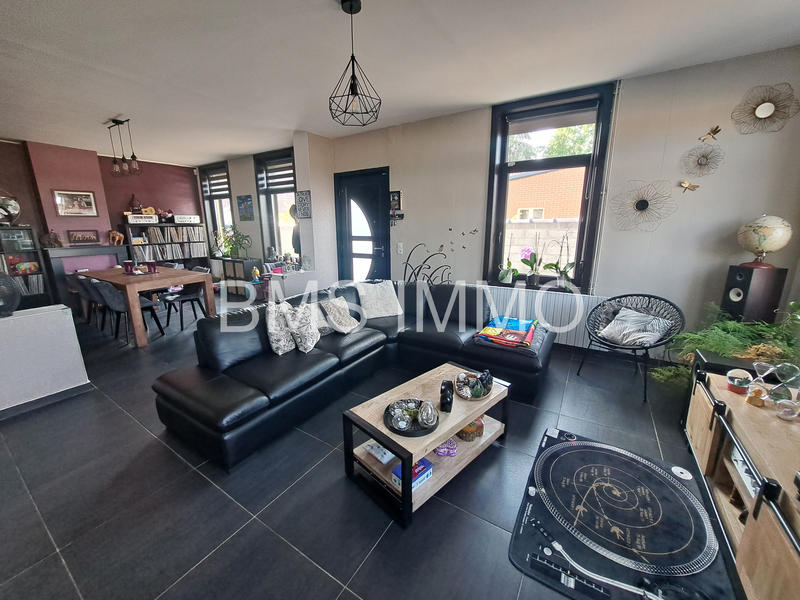 Maison - 208 m² - 7 pièces