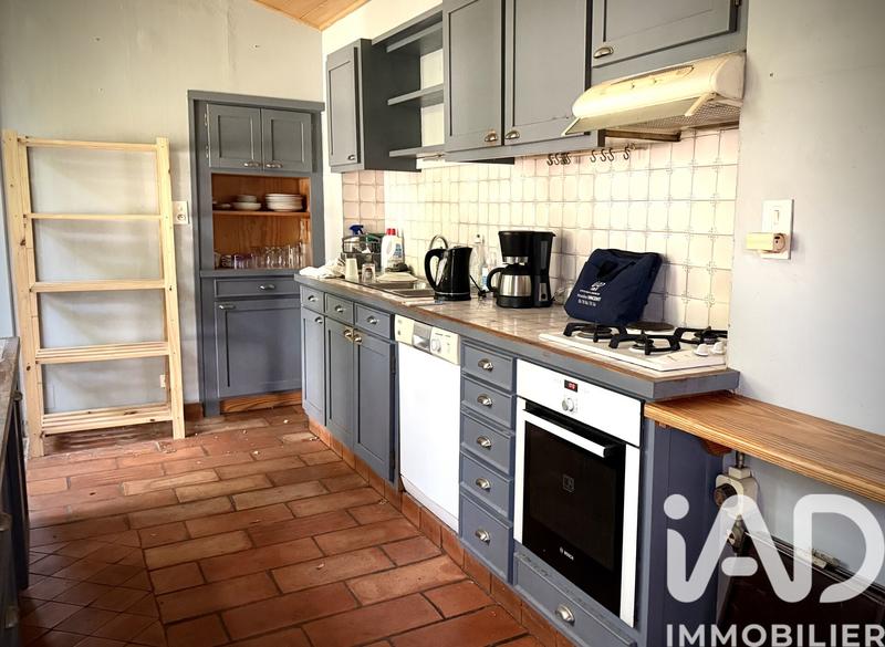 Maison - 337 m² - 11 pièces