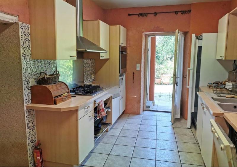 Maison - 290 m² - 9 pièces