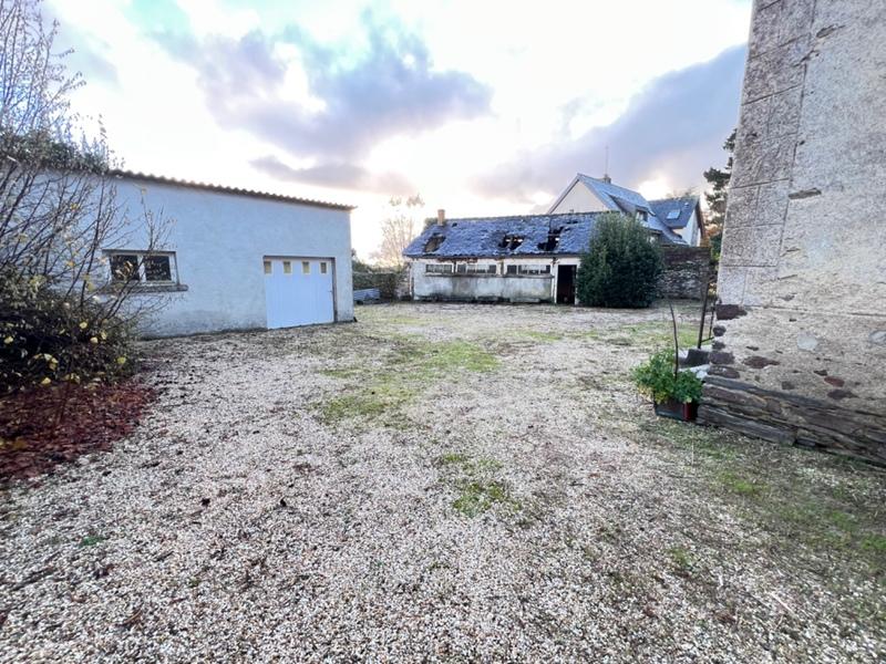 Maison - 284 m² - 10 pièces