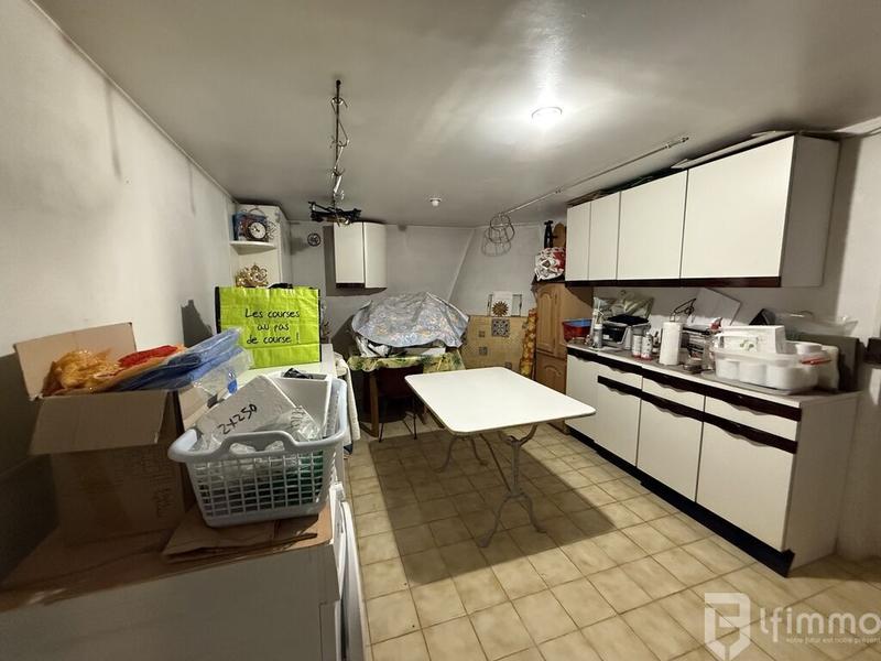 Pavillon - 200 m² - 8 pièces