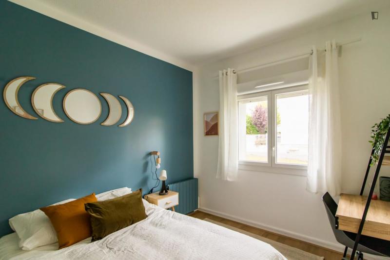 Chambre - 11 m² - 4 pièces