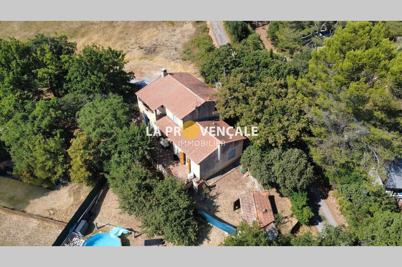 Maison - 141 m² - 6 pièces