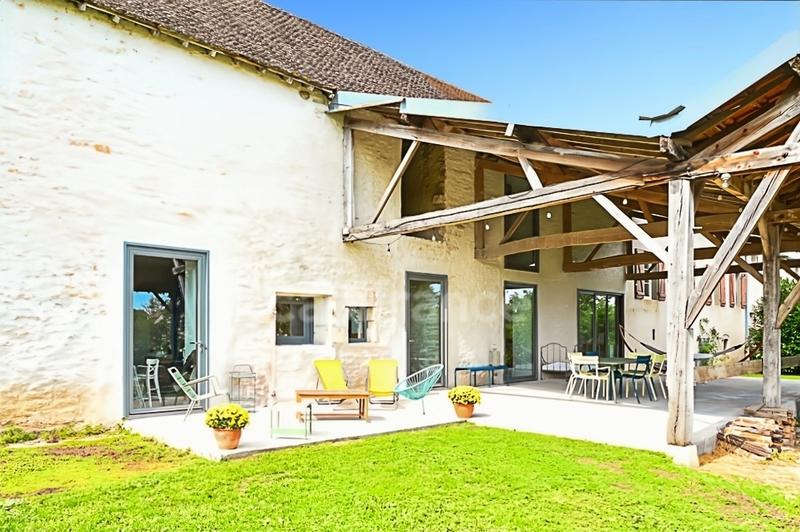 Maison - 300 m² - 13 pièces