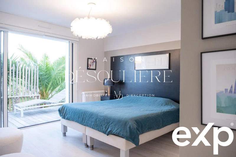 Villa - 220 m² - 7 pièces