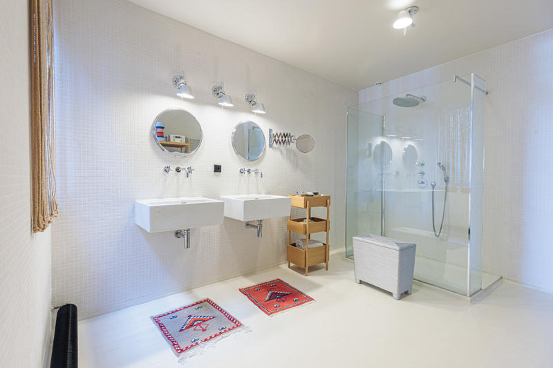 Maison - 182 m² - 9 pièces