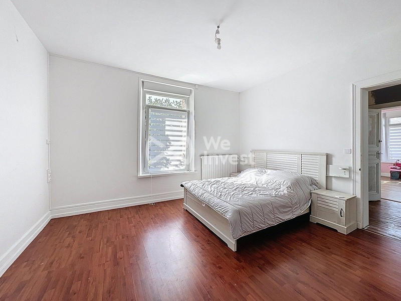 Maison - 200 m² - 10 pièces