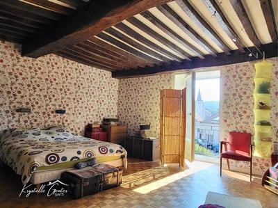 Maison - 185 m² - 7 pièces