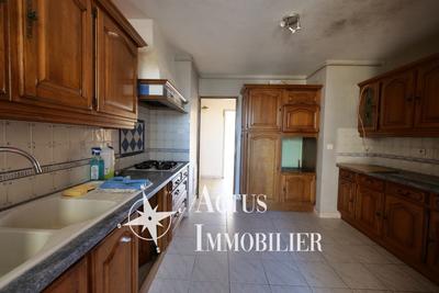 Appartement - 117 m² - 6 pièces