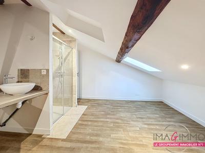 Appartement - 79 m² - 4 pièces