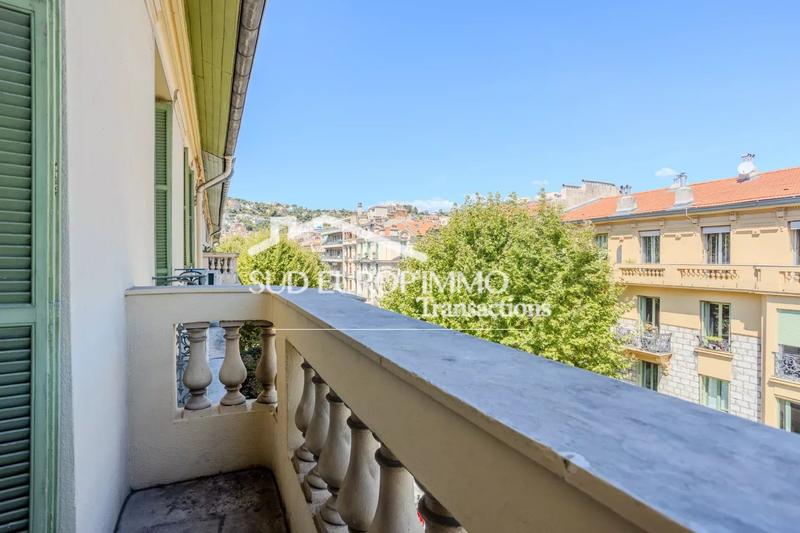 Appartement - 76 m² - 3 pièces