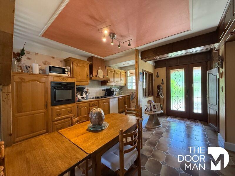 Maison - 185 m² - 7 pièces