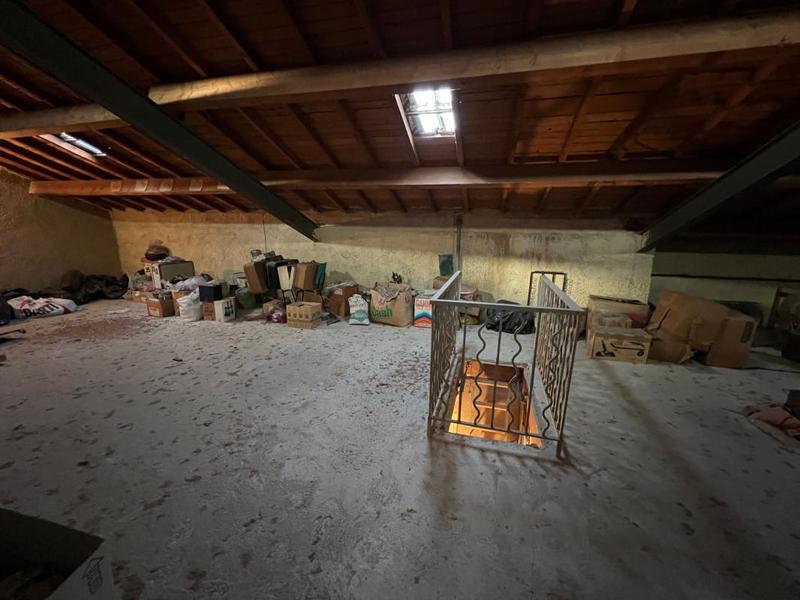 Maison - 230 m² - 6 pièces