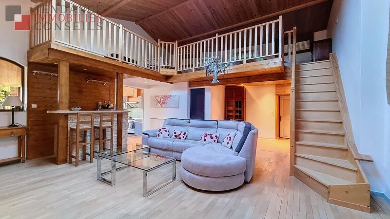 Propriété - 530 m² - 17 pièces