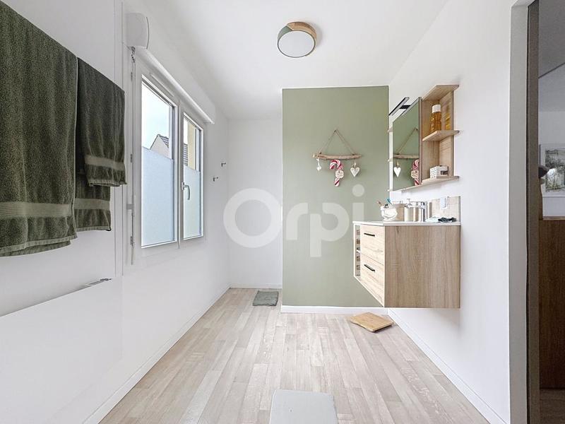 Maison - 93 m² - 5 pièces