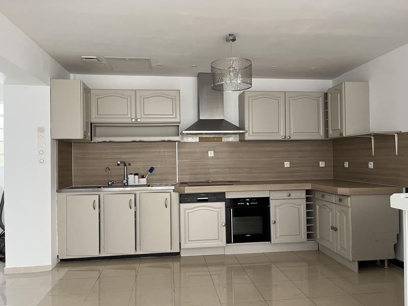 Maison en pierre - 174 m² - 7 pièces