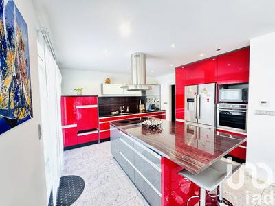 Maison - 455 m² - 20 pièces