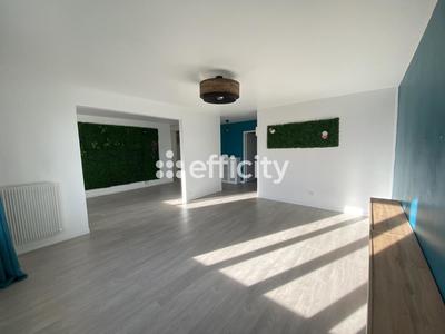 Appartement - 110 m² - 6 pièces