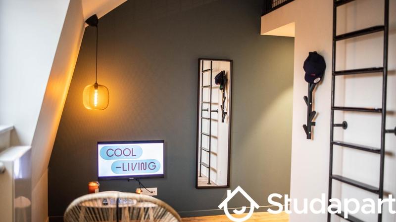 Chambre - 120 m² - 1 pièce