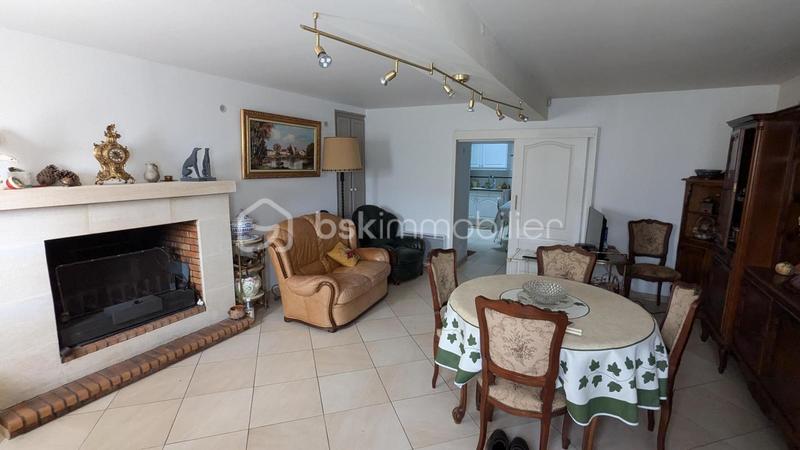 Maison traditionnelle - 83 m² - 4 pièces