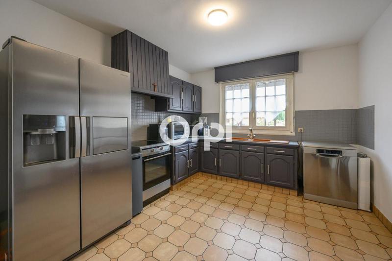 Maison - 140 m² - 5 pièces