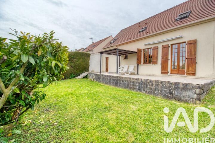 Maison - 120 m² - 6 pièces