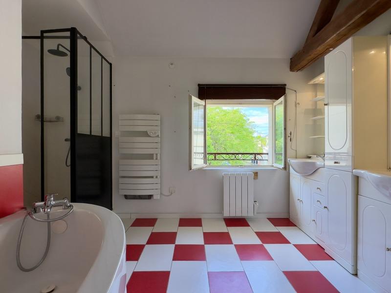 Duplex - 135 m² - 6 pièces